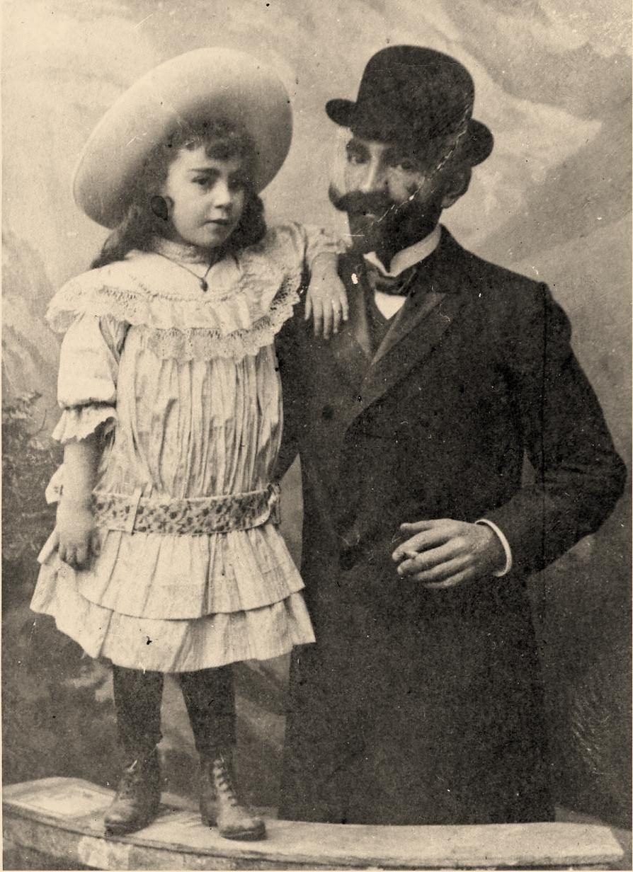 Jakub Fiszhaut z córką Helą, ok. 1905 — jedyne zachowane zdjęcie ojca rodziny. Ze zbiorów rodziny Fishautów.