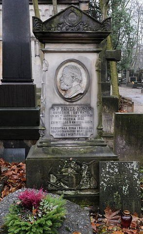 Pomnik nagrobny Pawła Hosera (1823–1881) z medalionem portretowym — Stare Powązki; dziadek Zofii Henrietty
